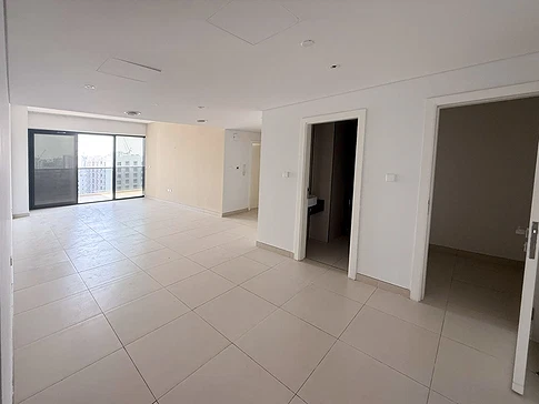Spacious 2-Bedroom Ready-to-Move-In Apartment for Sale in Ayat Park View, Liwan gallery 1