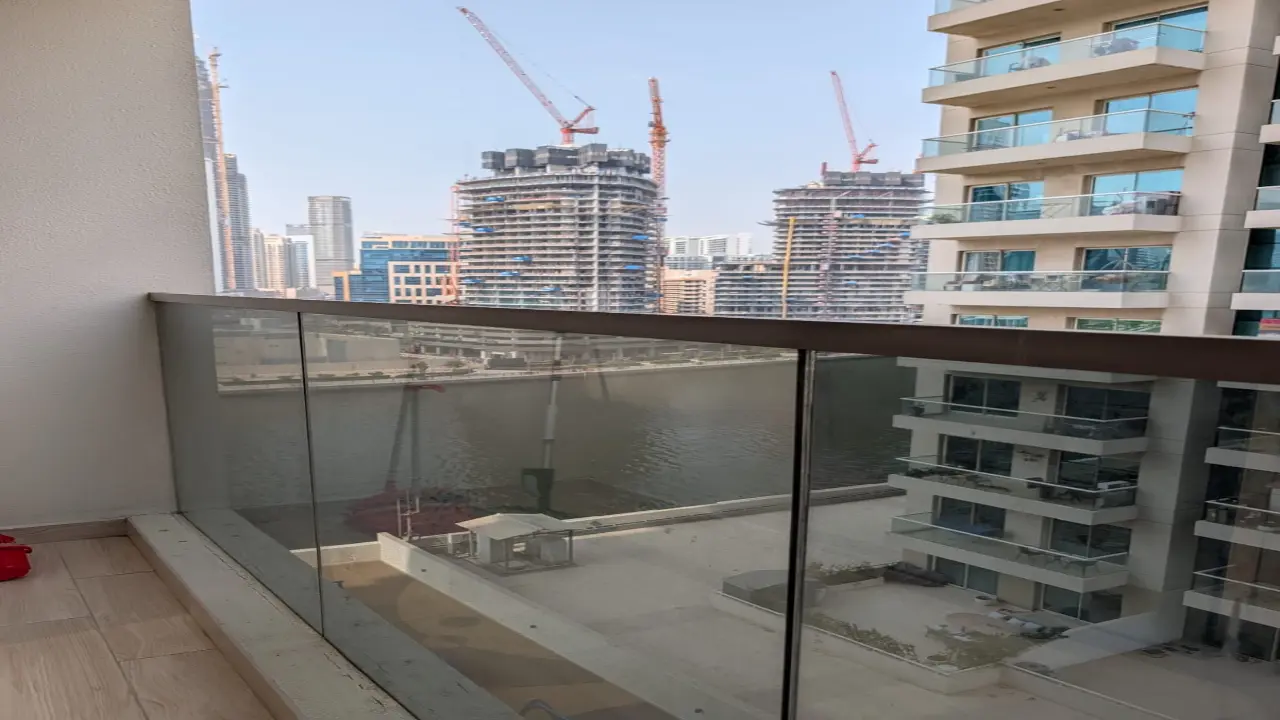 Canal View 2-Bedroom Furnished Apartment for Rent in Canal Bay, Business Bay gallery 11