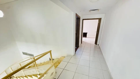 Well Maintained 2-Bedroom Duplex Apartment for Rent in Oud Metha Building, Bur Dubai gallery 4