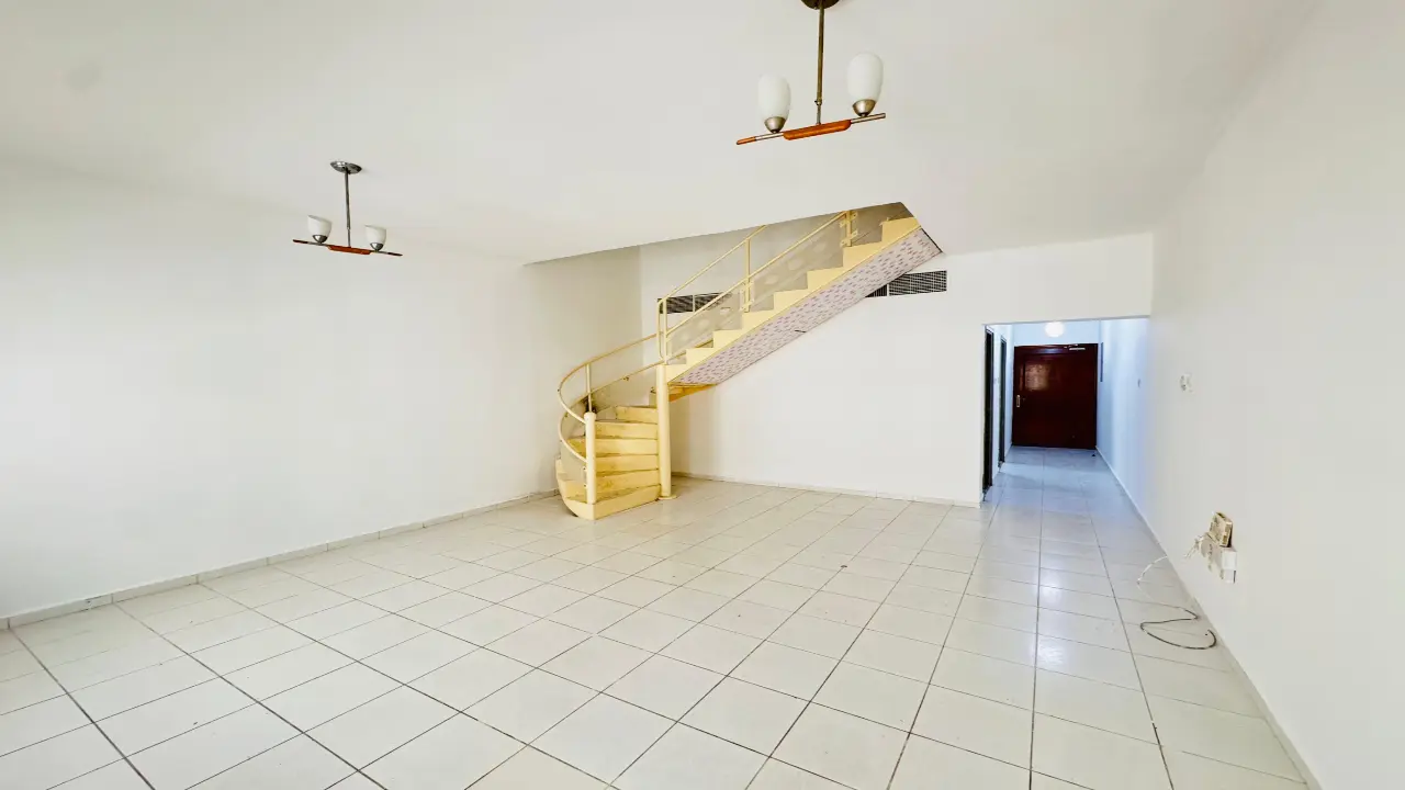 Well Maintained 2-Bedroom Duplex Apartment for Rent in Oud Metha Building, Bur Dubai gallery 1