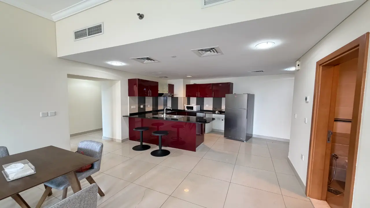 Furnished 2-Bedroom Ready-to-Move-in Apartment for Sale in Ocean Heights, Dubai Marina gallery 2