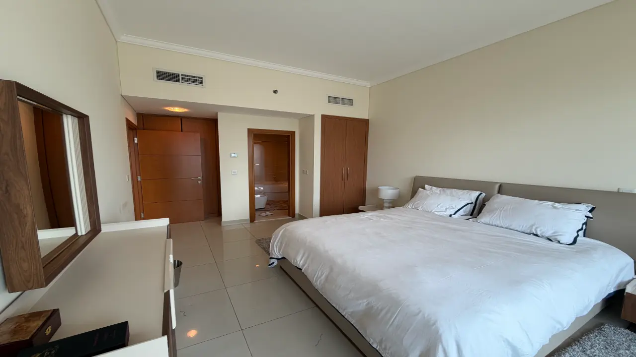 Furnished 2-Bedroom Ready-to-Move-in Apartment for Sale in Ocean Heights, Dubai Marina gallery 8