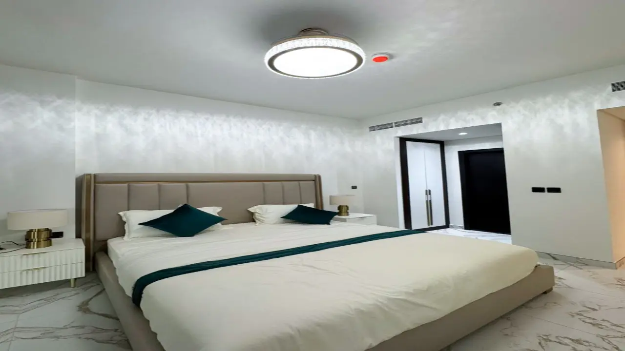High Floor 2-Bedroom Ready Apartment for Sale in Petalz 2, International City gallery 10