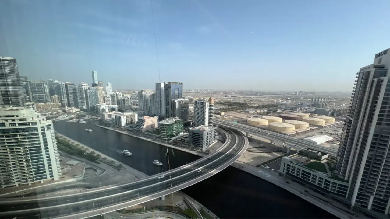 شقة مفروشة بغرفة نوم واحدة في الطابق العلوي للإيجار في برج بوابة جميرا 2، جي بي آر معرض 4