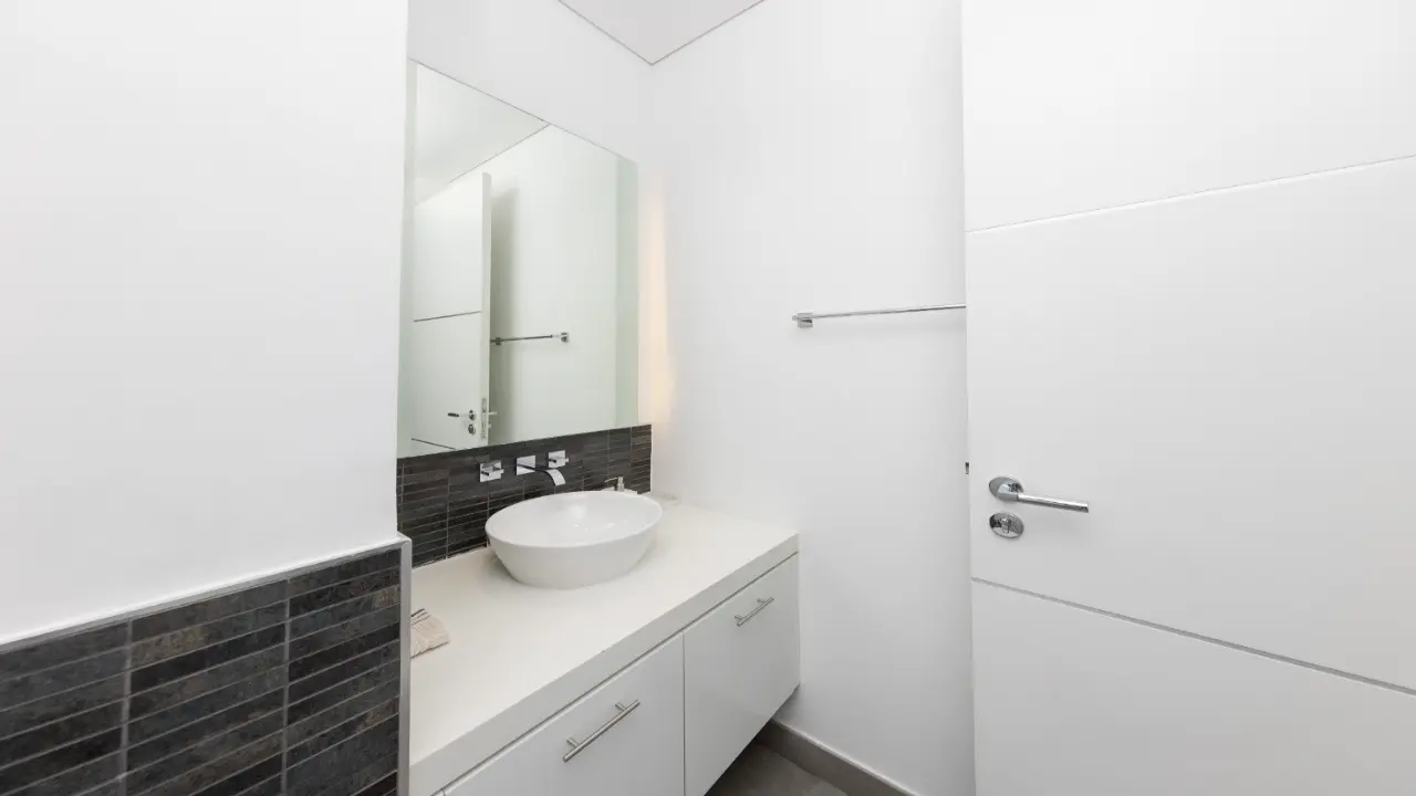 شقة فاخرة واسعة بغرفة نوم واحدة للإيجار في البراري، دبي معرض 2