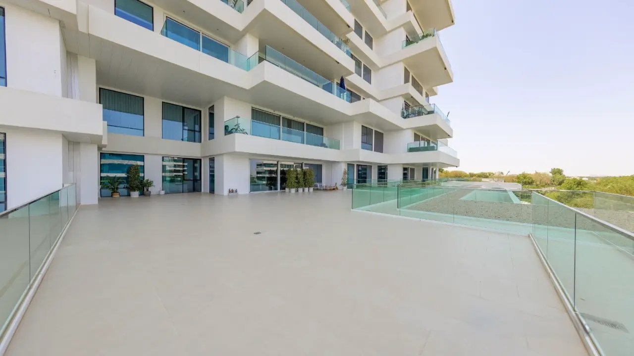 شقة فاخرة واسعة بغرفة نوم واحدة للإيجار في البراري، دبي معرض 12