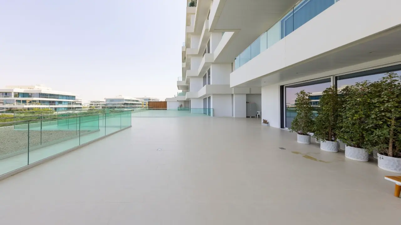 شقة فاخرة واسعة بغرفة نوم واحدة للإيجار في البراري، دبي معرض 8