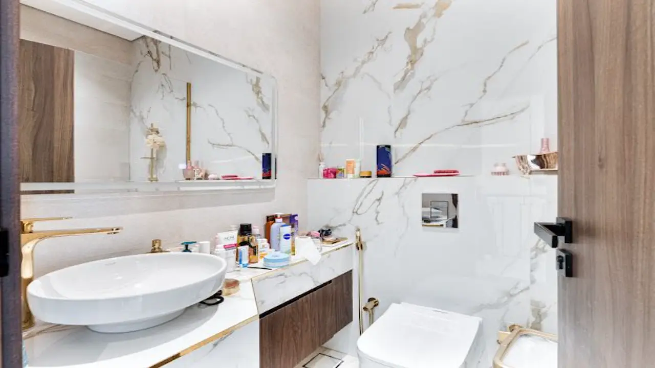 وحدة زاوية فيلا فاخرة مكونة من 3 غرف نوم للإيجار في الفرجان غرب معرض 7