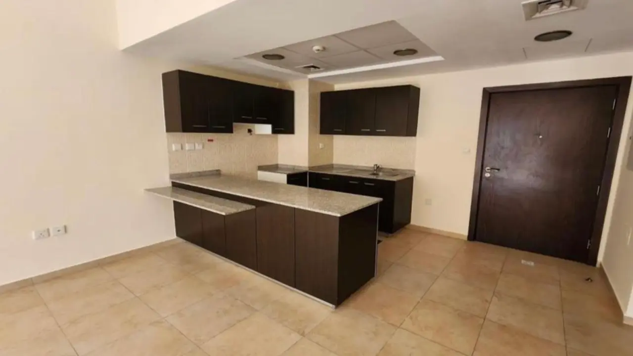 Spacious 1-Bedroom Apartment for Rent in Al Thamam 18, Remraam, Dubai gallery 6