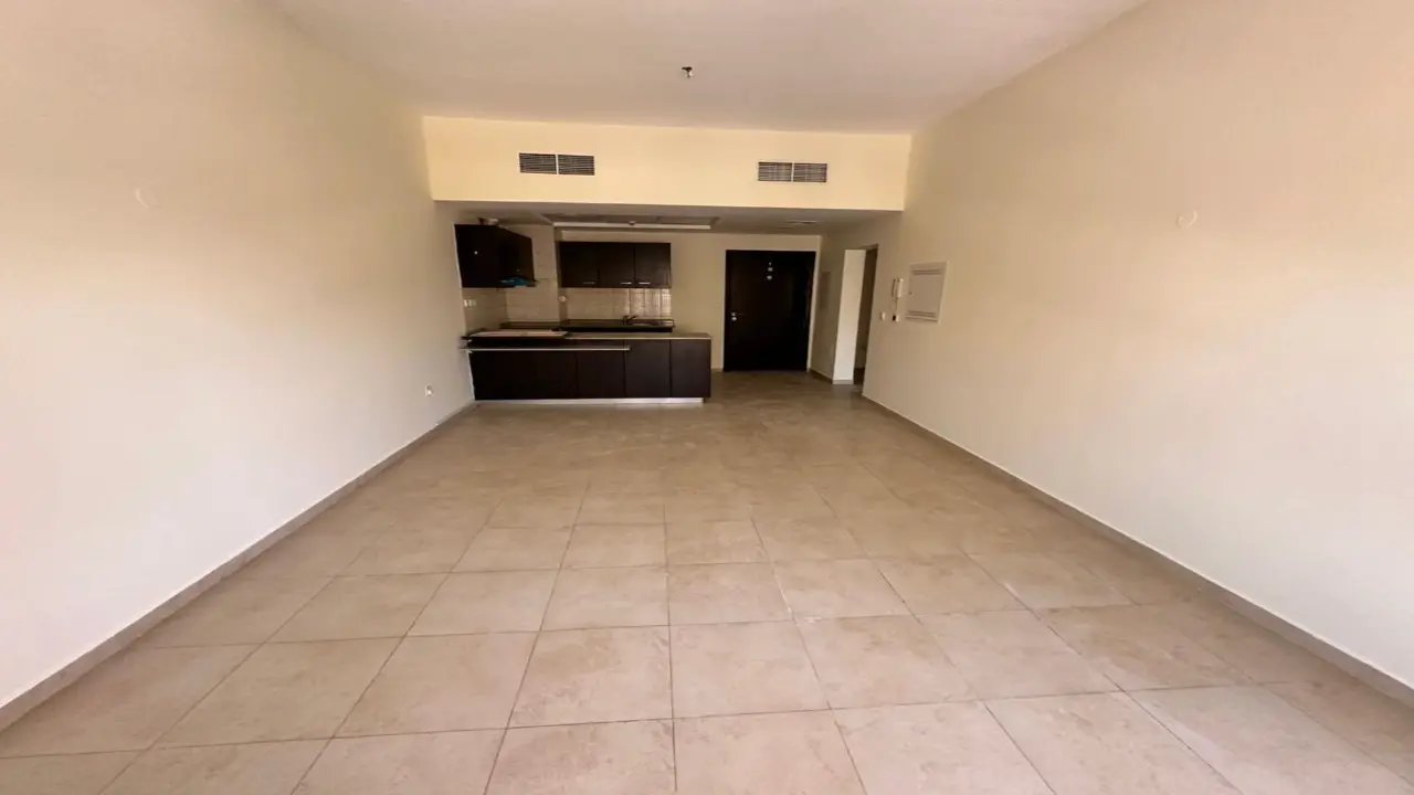 Spacious 1-Bedroom Apartment for Rent in Al Thamam 18, Remraam, Dubai gallery 14
