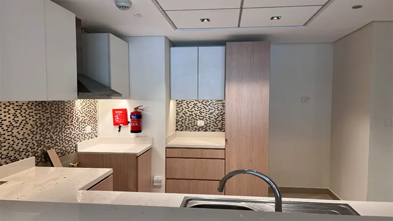 شقة جاهزة للسكن بغرفة نوم واحدة للإيجار في اليازية بلازا، مشروع إثراء ديرة معرض 1