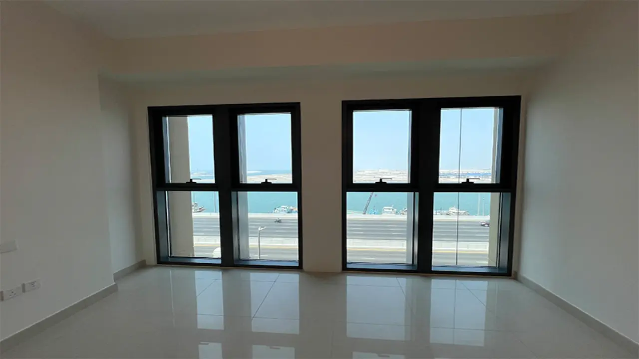 Просторная 3-комнатная квартира с видом на море в аренду в Al Yazia Plaza, проект Deira Enrichment галерея 4