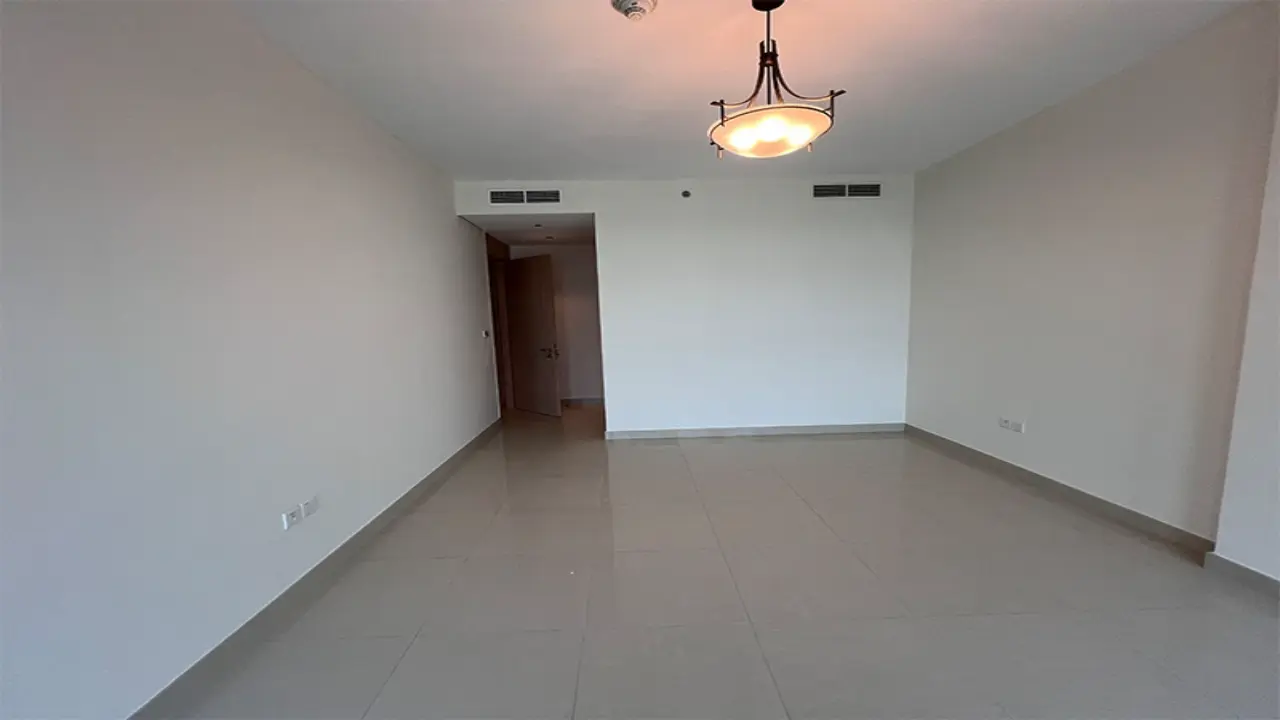 Просторная 3-комнатная квартира с видом на море в аренду в Al Yazia Plaza, проект Deira Enrichment галерея 3