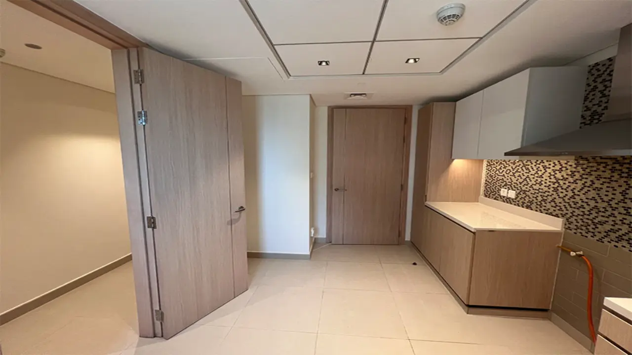 Просторная 3-комнатная квартира с видом на море в аренду в Al Yazia Plaza, проект Deira Enrichment галерея 10