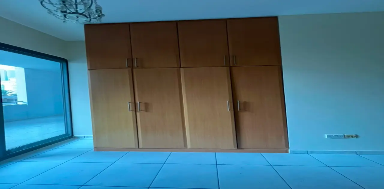 Spacious 2-Bedroom Ready-to-Move-In Apartment for Rent in Azure, Dubai Marina gallery 9