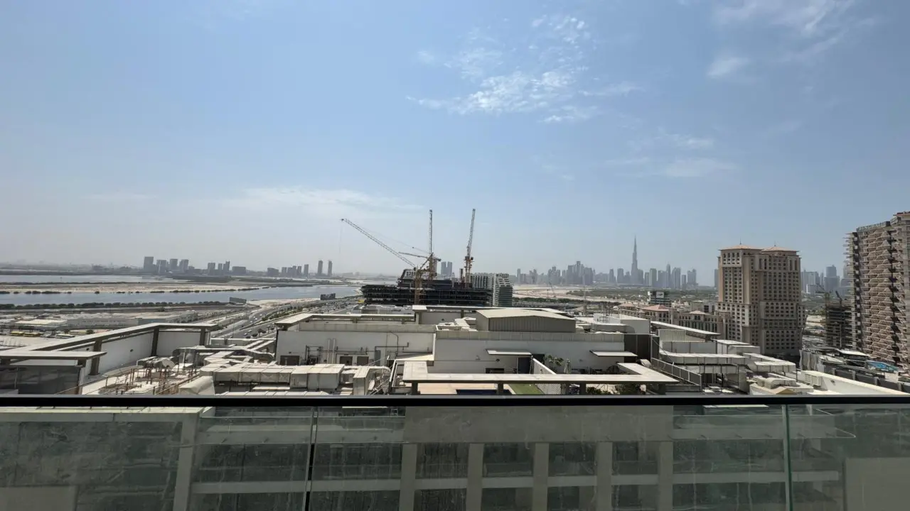 شقة ذكية بغرفة نوم واحدة مطلة على الخور للإيجار في بن غاطي كريك، الجداف معرض 10