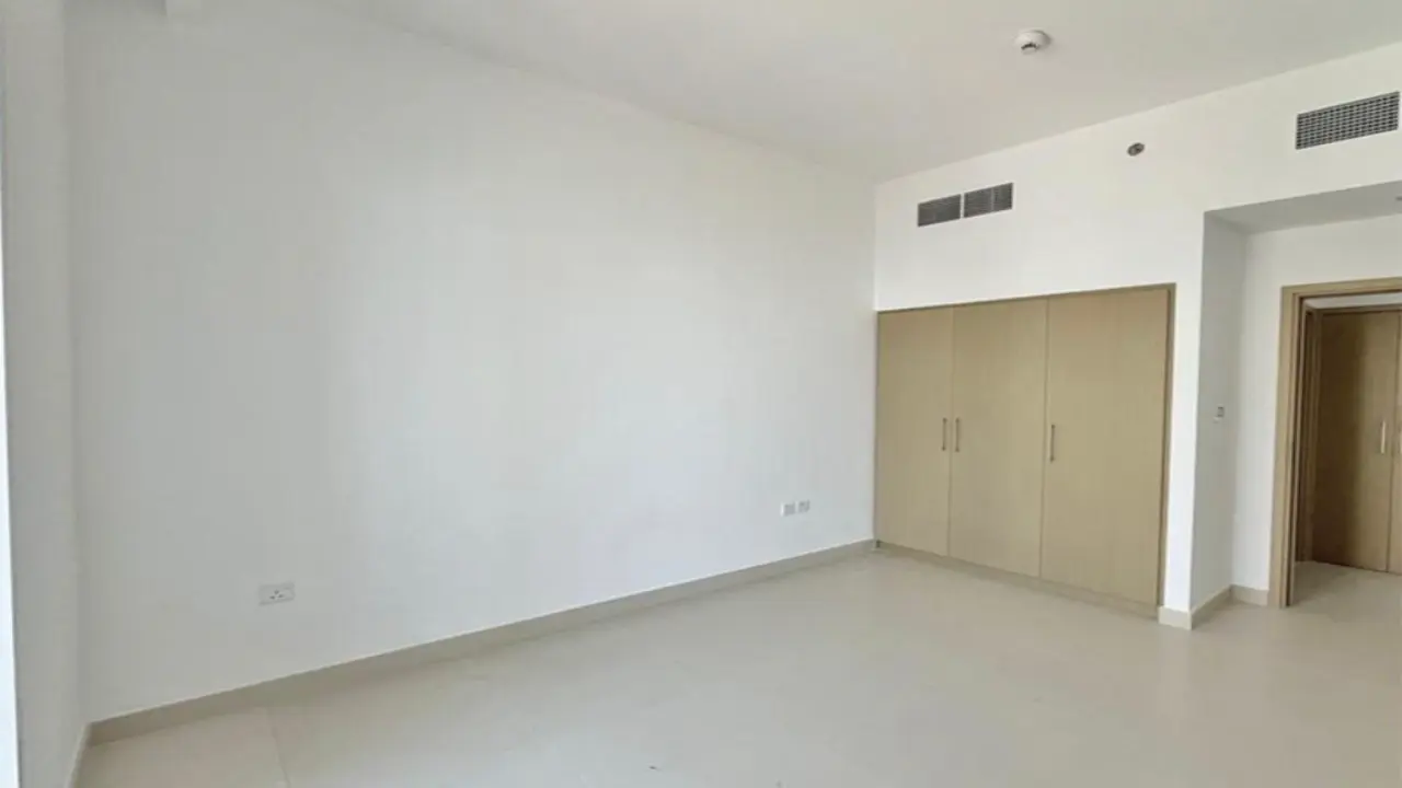 Park View 1-Bedroom High Floor Apartment for Rent in Creek Horizon Tower 2 gallery 6