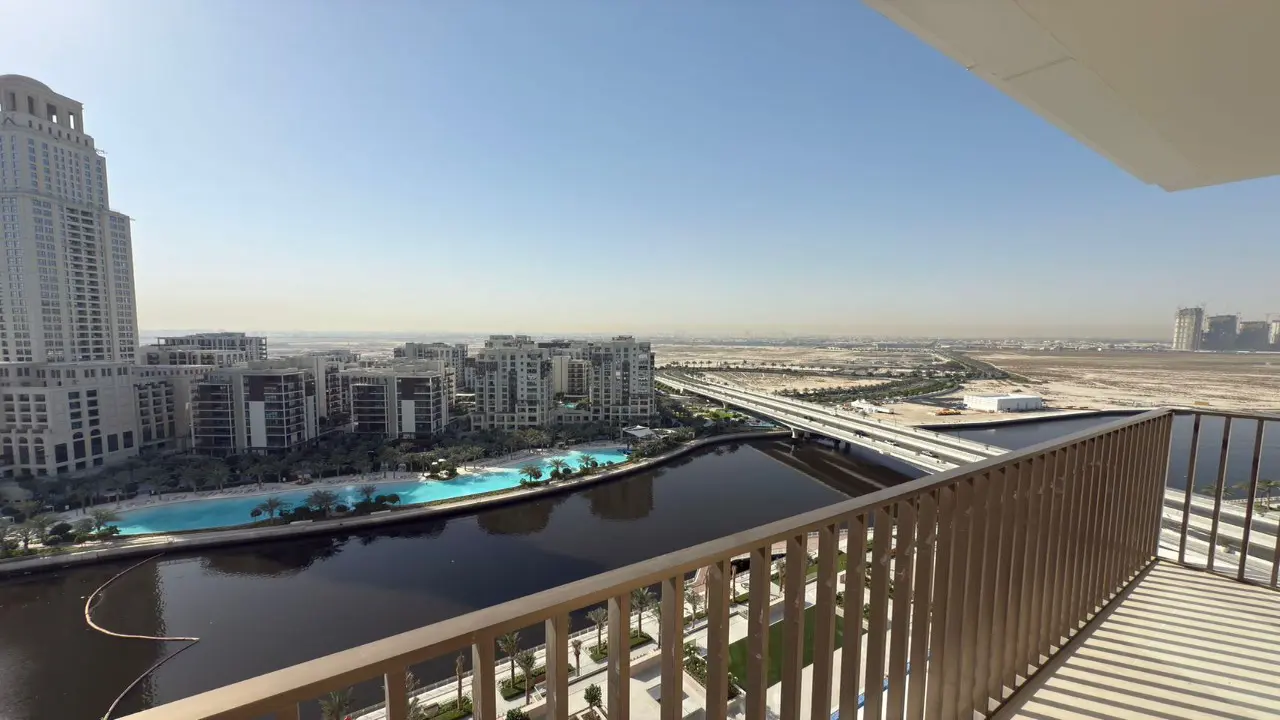 شقة جديدة تمامًا بثلاث غرف نوم مطلة على الواجهة البحرية للبيع في قصر الخور، ميناء خور دبي معرض 9