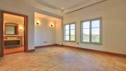 Аренда виллы с 5 спальнями и видом на поле для гольфа в Flame Tree Ridge, Jumeirah Golf Estates галерея 2