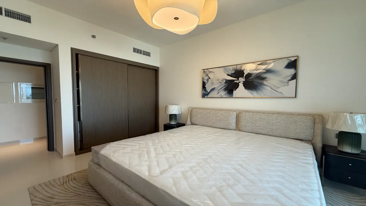 شقة مفروشة بالكامل بغرفة نوم واحدة للبيع في برج جراند بلو 1، إعمار بيتشفرونت معرض 2