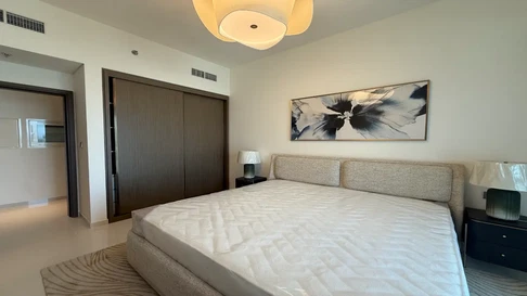 Fully Furnished 1-Bedroom Apartment for Sale in Grand Bleu Tower 1, Emaar Beachfront gallery 2