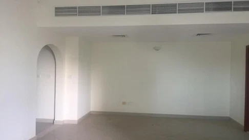 Spacious 1-Bedroom Vacant Apartment for Rent in Hub Canal 1, Dubai Sports City gallery 6