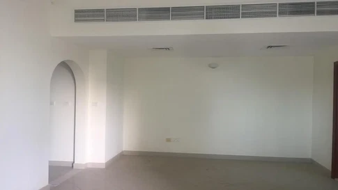 Просторная однокомнатная квартира сдается в аренду в районе Hub Canal 1, Dubai Sports City. галерея 6