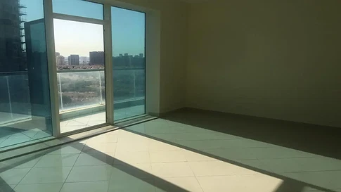 Просторная однокомнатная квартира сдается в аренду в районе Hub Canal 1, Dubai Sports City. галерея 8