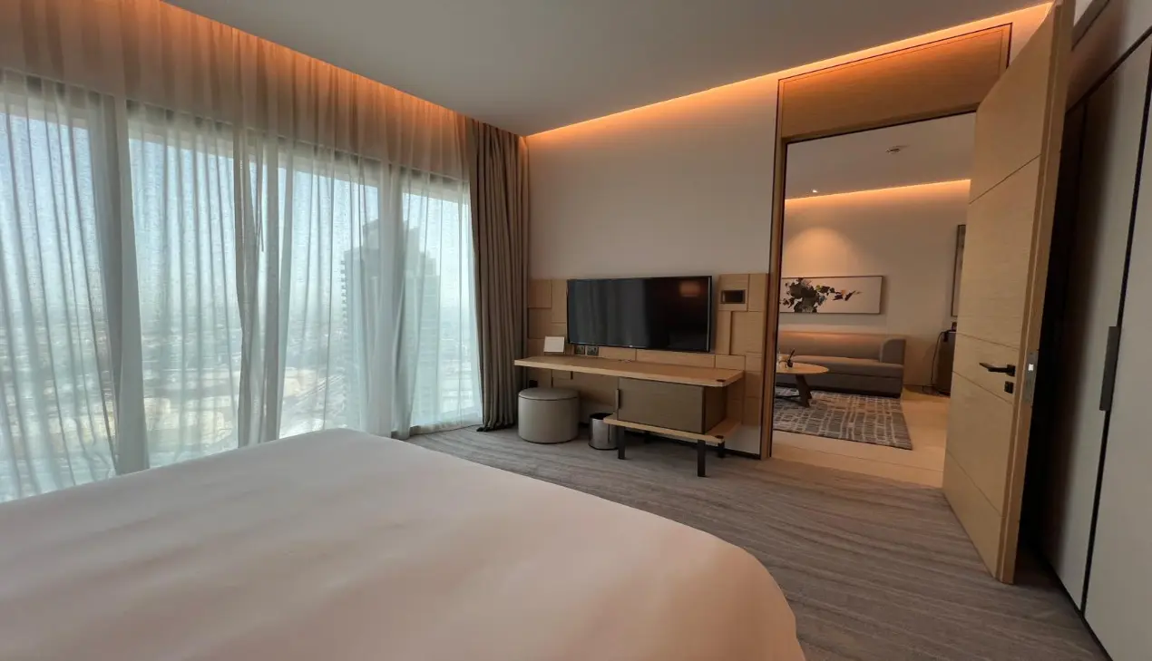 شقة مفروشة بغرفة نوم واحدة مطلة على البحر للبيع في برج بوابة جميرا 2، جي بي آر معرض 2