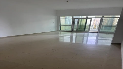 شقة بغرفة نوم واحدة مطلة على البحيرة في طابق مرتفع للإيجار في برج ليك سيتي، مجموعة جي إل تي د معرض 2