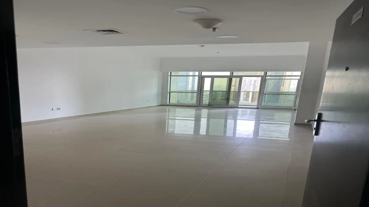 شقة بغرفة نوم واحدة مطلة على البحيرة في طابق مرتفع للإيجار في برج ليك سيتي، مجموعة جي إل تي د معرض 8