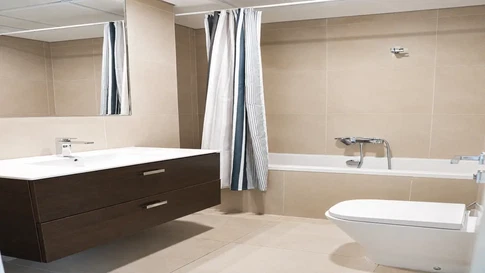 Spacious 2-Bedroom Apartment for Sale in Marina Arcade Tower, Dubai Marina gallery 9