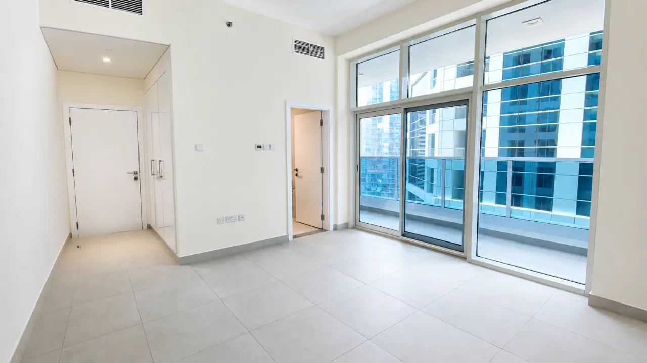 Spacious 2-Bedroom Apartment for Sale in Marina Arcade Tower, Dubai Marina gallery 8