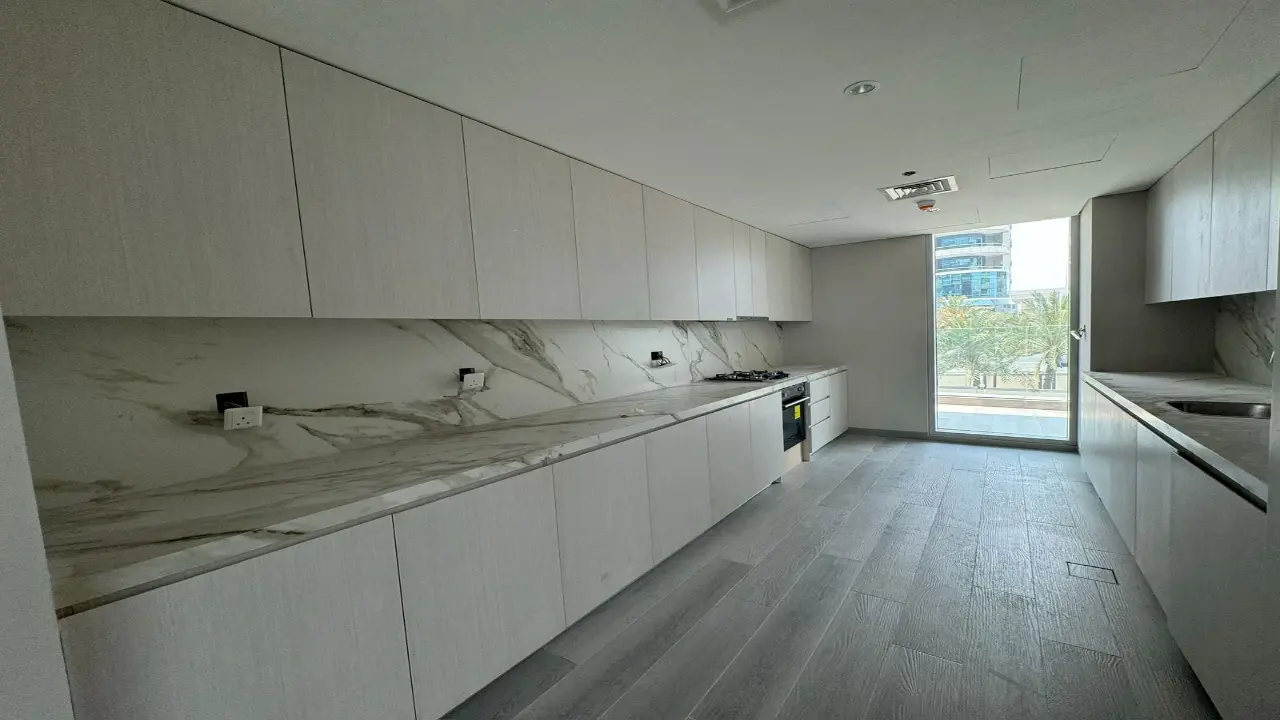 Готовые к заселению апартаменты-дуплекс с 3 спальнями на продажу в Marina Star, Dubai Marina галерея 3