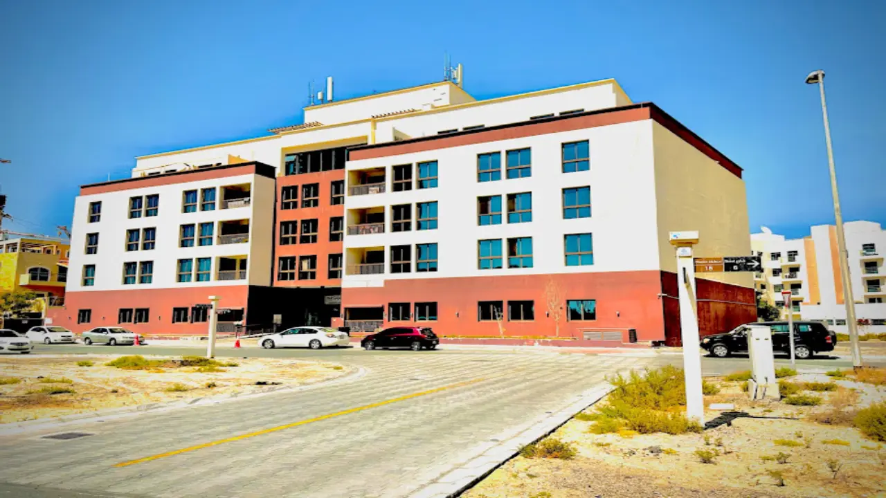 Полностью меблированная однокомнатная квартира в аренду в Masaar Residence, район JVC 15 галерея 7