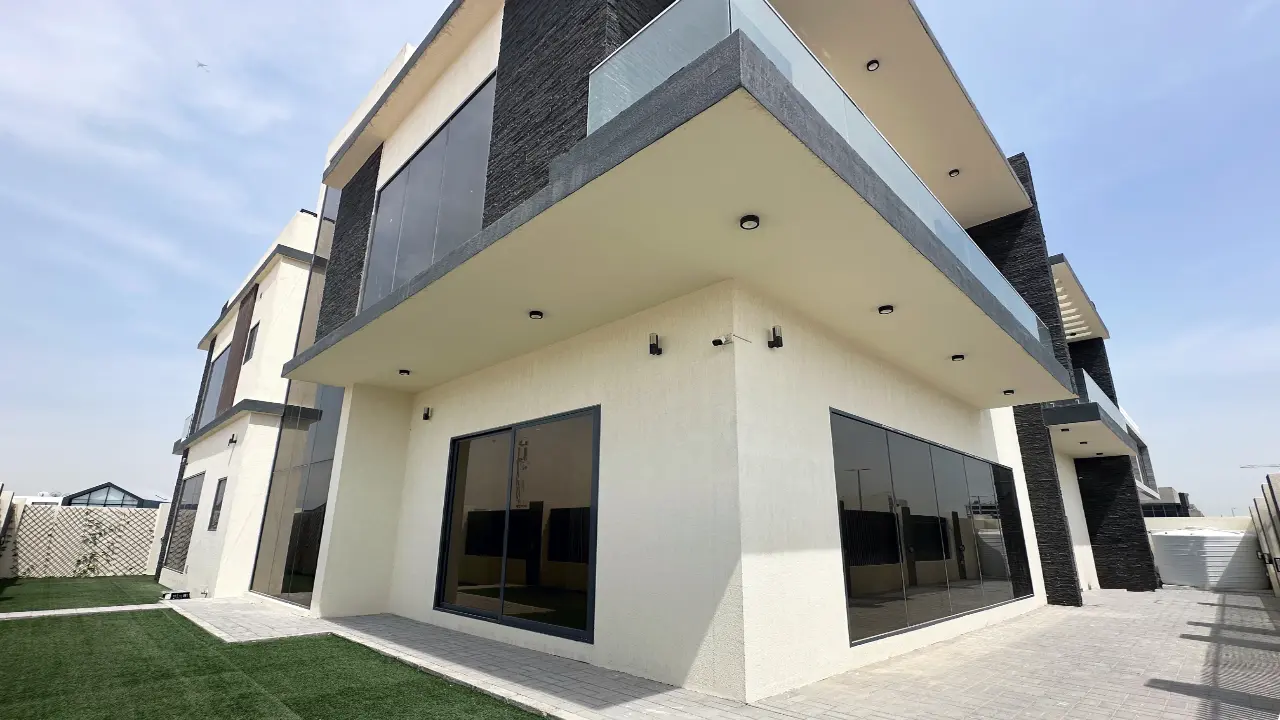 Роскошная вилла с 5 спальнями, построенная по индивидуальному заказу, на продажу в Nad Al Sheba 1, Дубай галерея 2