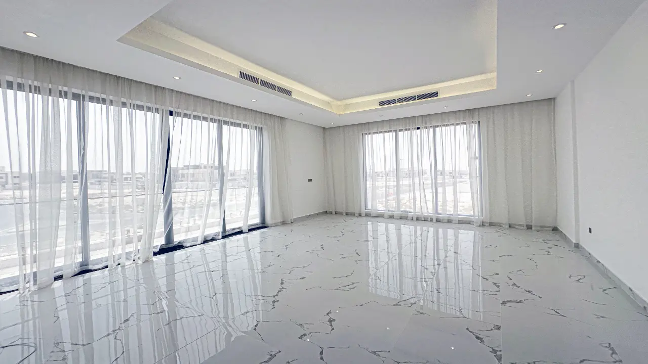 Роскошная вилла с 5 спальнями, построенная по индивидуальному заказу, на продажу в Nad Al Sheba 1, Дубай галерея 5