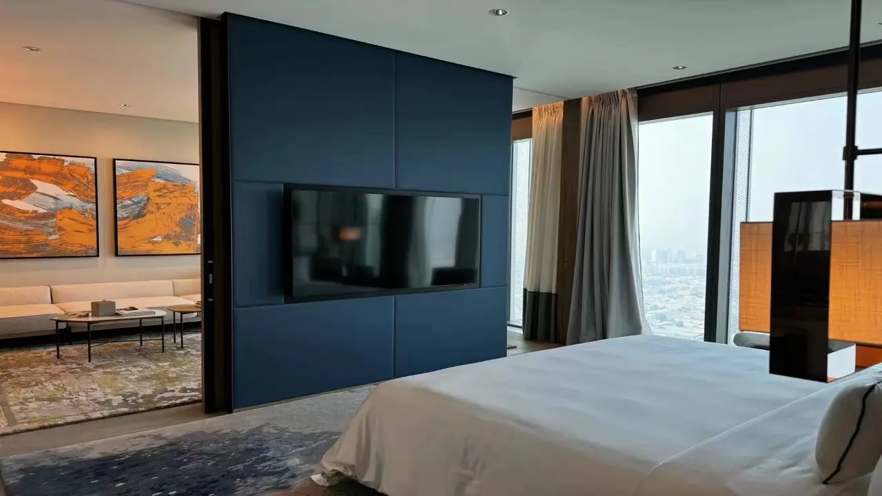 Сдается в аренду полностью меблированная однокомнатная квартира на высоком этаже в жилом комплексе One Za'abeel Tower, Дубай. галерея 6