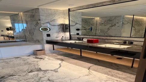 Сдается в аренду полностью меблированная однокомнатная квартира на высоком этаже в жилом комплексе One Za'abeel Tower, Дубай. галерея 11