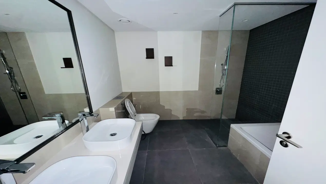 High Floor 3-Bedroom Apartment for Sale in 1 Residences Building 2, Bur Dubai gallery 1