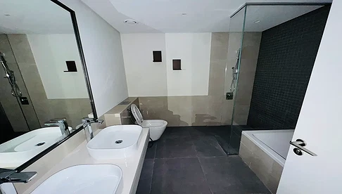 High Floor 3-Bedroom Apartment for Sale in 1 Residences Building 2, Bur Dubai gallery 1