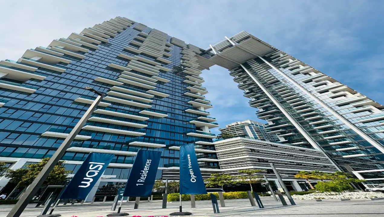 High Floor 3-Bedroom Apartment for Sale in 1 Residences Building 2, Bur Dubai gallery 10