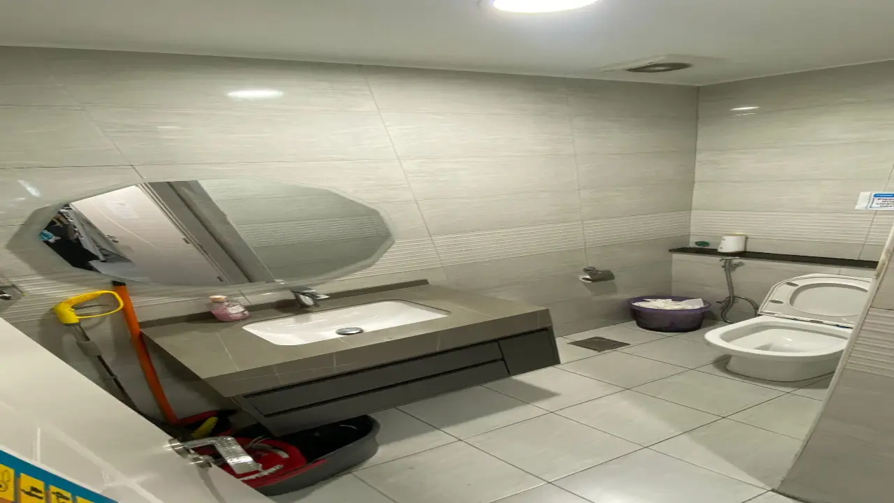 Semi-Furnished Office for Rent in The Exchange, Business Bay gallery 9