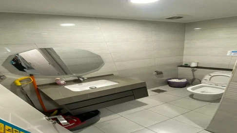 Semi-Furnished Office for Rent in The Exchange, Business Bay gallery 9