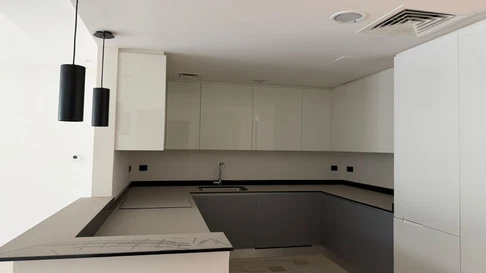 Luxury 3-Bedroom Townhouse for Rent in Viridian at the Fields, District 11, MBR City gallery 6