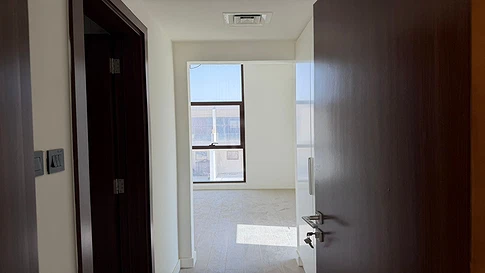 Luxury 3-Bedroom Townhouse for Rent in Elie Saab Vie at the Fields, District 11, MBR City gallery 10