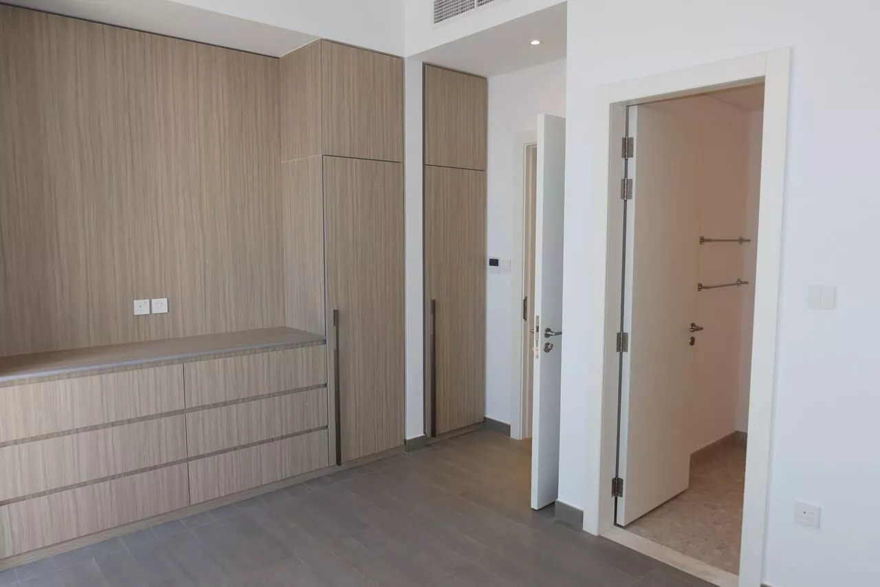 Premium 1-Bedroom Apartment for Rent in Kensington Waters Tower A, Sobha Hartland gallery 1