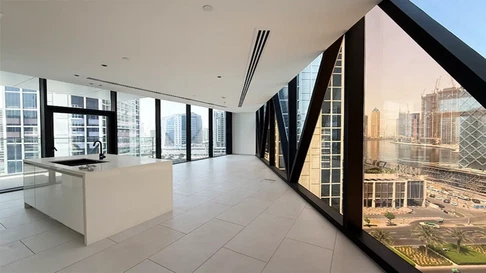 Panoramic Views 2-Bedroom Stylish Apartment for Sale in Marquise Square, Business Bay gallery 4