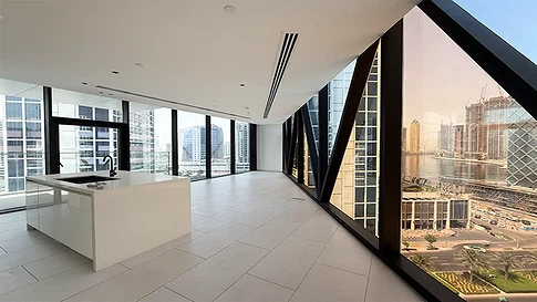 Panoramic Views 2-Bedroom Stylish Apartment for Sale in Marquise Square, Business Bay gallery 4