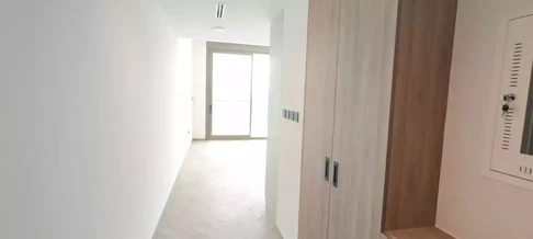 Luxury 1-Bedroom Apartment for Rent in Peninsula Three, Business Bay gallery 9
